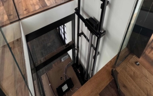 Hydraulic Drive Above View Glass Shaft 1080x1080